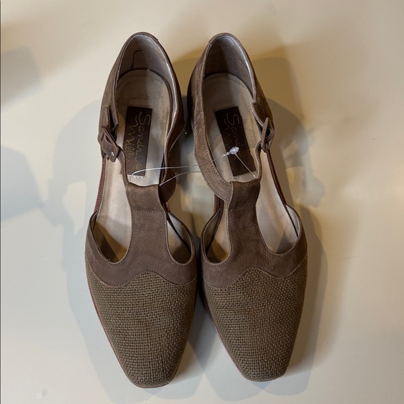 sandra miller Shoes - Sandra Miller Brown Raffia & Suede T-Strap Flats – Made in Brazil Size 8.5M
